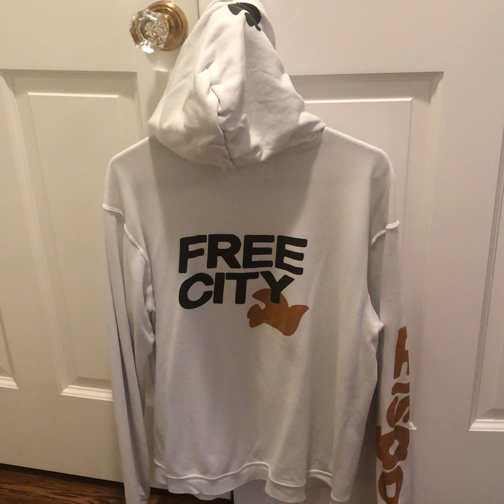 White Free City Hoddie ZIP Up